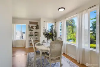 Main floor dining with amazing view