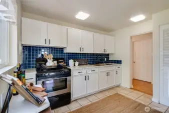 main floor kitchen