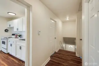 Upper unit