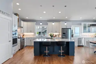 This open concept with a beautiful kitcehn to cook and entertain.