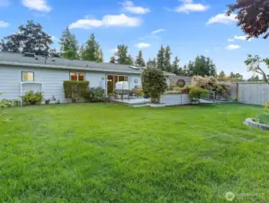 Large fully fenced yard
