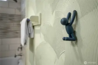 Full bath artistic wall hooks