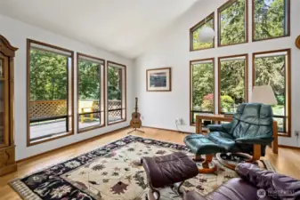 Vaulted ceilings and solid oak floors