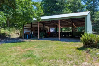 Pole barn will accommodate all your equipment & has a small animal stall & room for more!