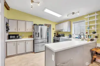 All kitchen appliances including