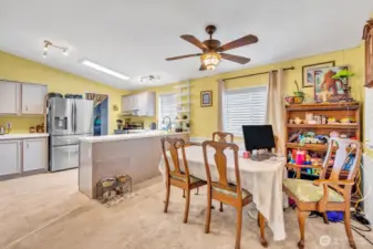 Dining area off kitchen