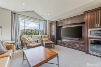 Extra bonus room upstairs