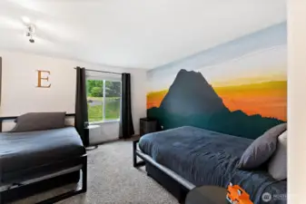 2nd Primary can fit 2 full size beds and more