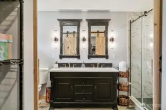 Master Vanity