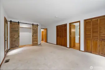 3 closets for plenty of storage!