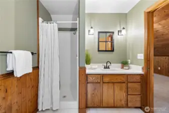 Upstairs 3/4 bath