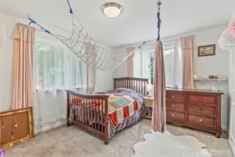 Large 3rd bedroom with corner views...