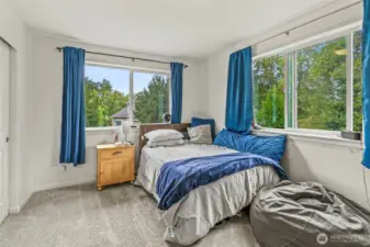 Spacious bedroom 4