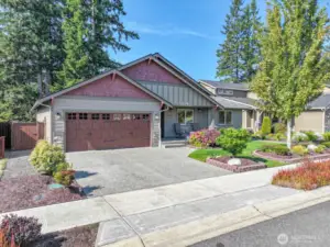 This home has been SO nicely maintained and very well taken care of!