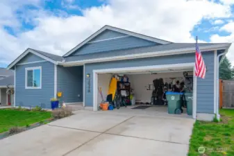 Great garage space with hanging storage