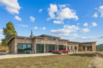 Welcome to 2697 Hidden Valley Rd.