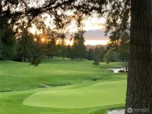 The championship golf course is also an Audubon sanctuary. The public course has a public cafe and driving range.