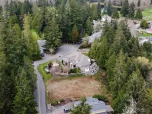 One of the best lots left to build on, Lot 40 on Highland Drive offers private community water, sewer & power.