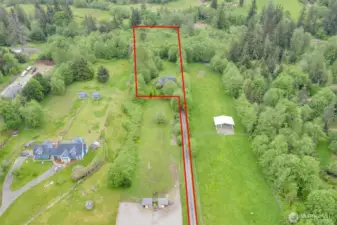 Lot line shows road going into property