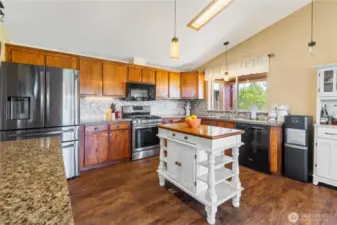 Beautiful large kitchen