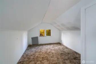 Upstairs Bonus/Rec Area