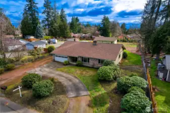 Brand new roof, underlayment and gutters