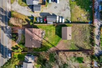 Level lot and fully fenced backyard