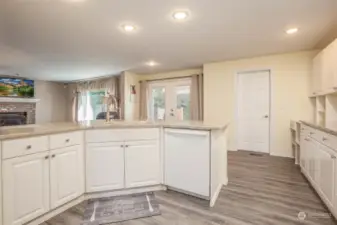 So much cabinetry here, plus a walk-in pantry!