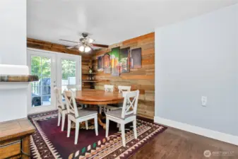 Dining Room / Nook