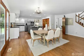 Door in the middle leads to the dining room.