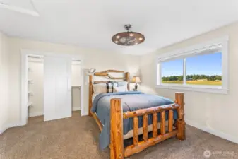 Second bedroom