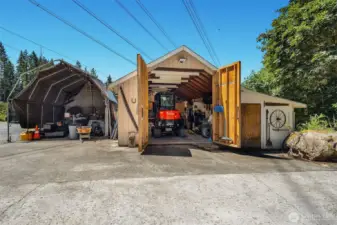 plenty of room for work gear, etc.