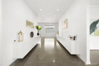 Entrance/Foyer