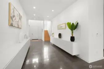 Entrance/Foyer