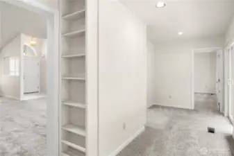 looking towards primary door.