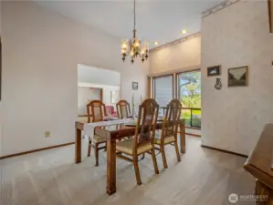 You can easily seat 8-10 people for dinner in the spacious dining room.