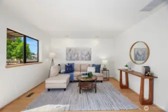 Rec. or TV room off Kitchen.