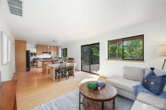 Rec. or TV room off Kitchen.