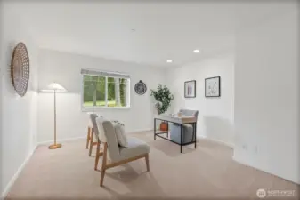 Spacious Den or possible 3rd bedroom