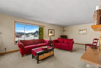 More living room.  Note lots of room for dining room furniture.