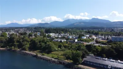 Enjoy a diverse range of activities including exploring the natural beauty of Olympic National Park and Hurricane Ridge