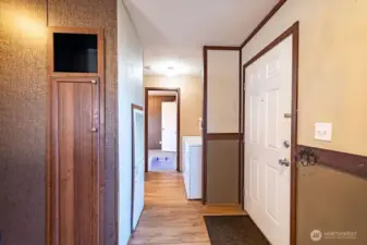 Hallway to second bedroom