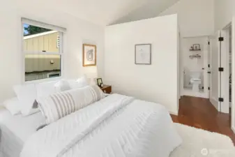 Primaryen-suite with walk in closet.