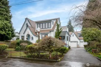 This home has so much to offer, including a carriage house in the back with an additional 620 finished square feet