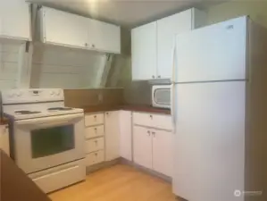 Spacious kitchen