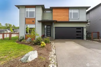 Large corner lot