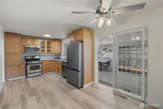 kitchen to covered patio