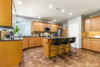 Coffe bar area and a pantry!