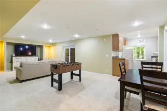 Lower level suite!  Could be MIL or ADU!