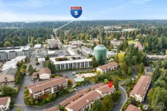 Ideal location, close to I5 and amenities